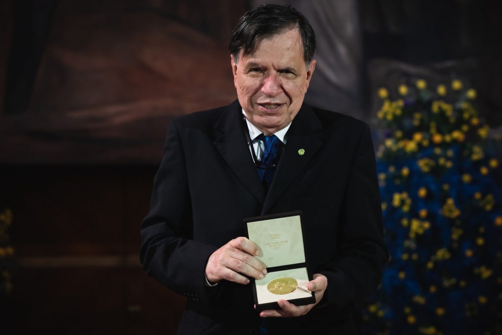 Giorgio Parisi Fisico Premio Nobel Per La Fisica